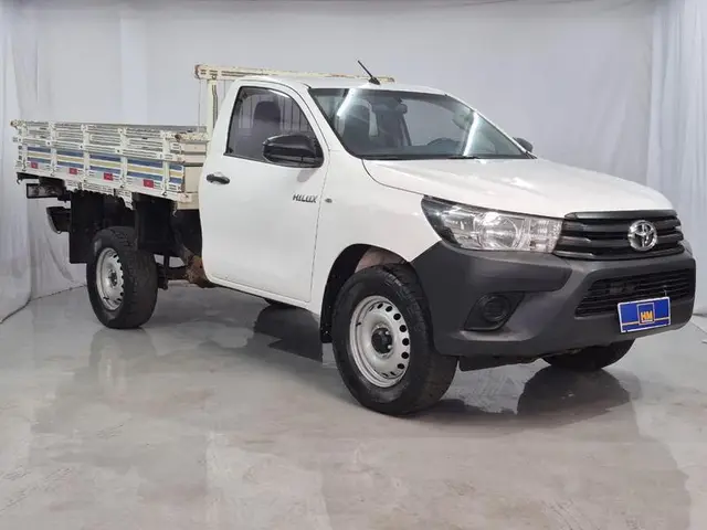 Carro Toyota Hilux Cabine Simples 2022 2.8 TDI CS 4x4