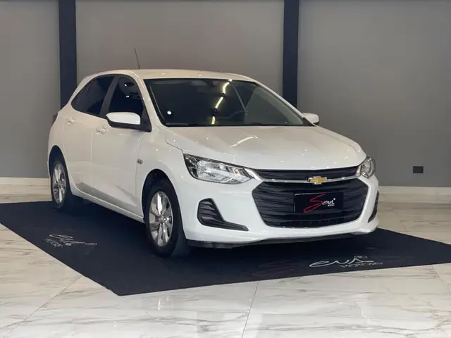 Carro Chevrolet Onix 2023 LT 1.0