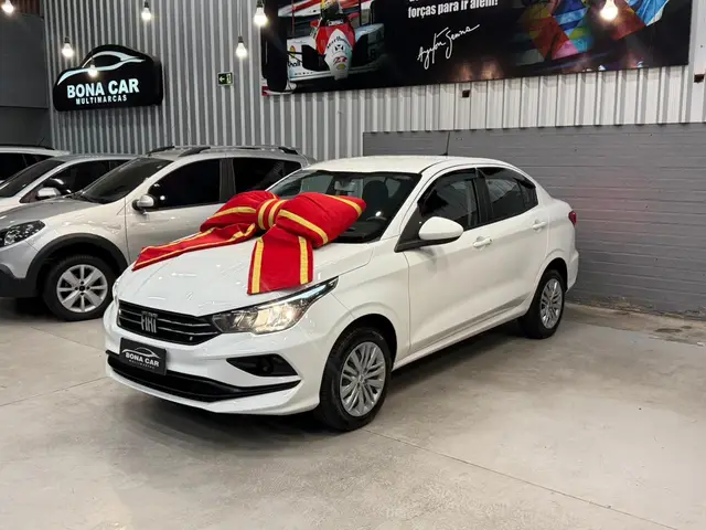 Carro Fiat Cronos 2023 Drive 1.3 (Flex) AT