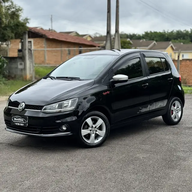 Carro Volkswagen Fox 2016 1.6 MSI Rock in Rio (Flex)