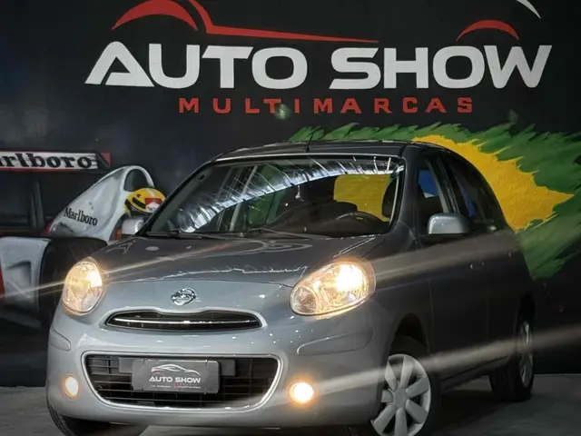 Carro Nissan March 2014 1.6 16V SR (Flex)