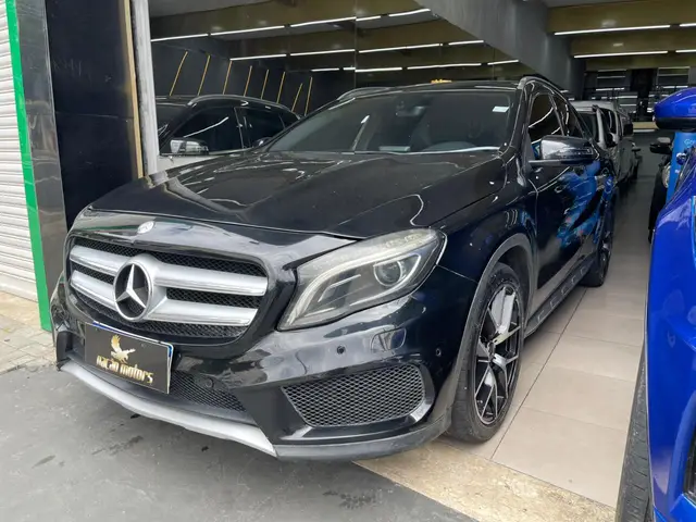 Carro Mercedes-Benz GLA 250  2015 GLA 250 Vision