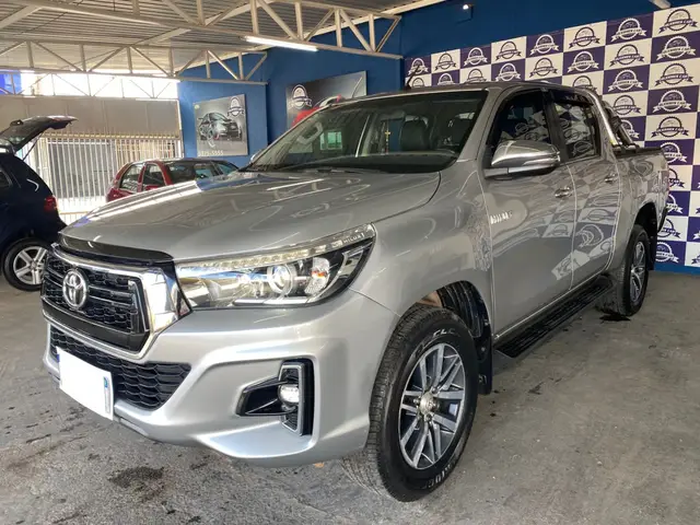 Carro Toyota Hilux Cabine Dupla 2018 Hilux 2.8 TDI SRX CD 4x4 (Aut)