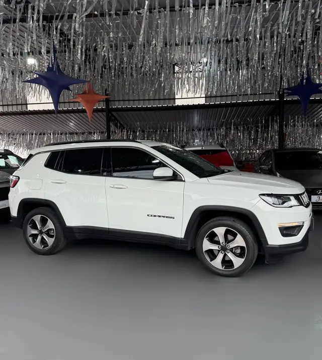 Carro Jeep Compass 2017 2.0 Limited (Aut) (Flex)