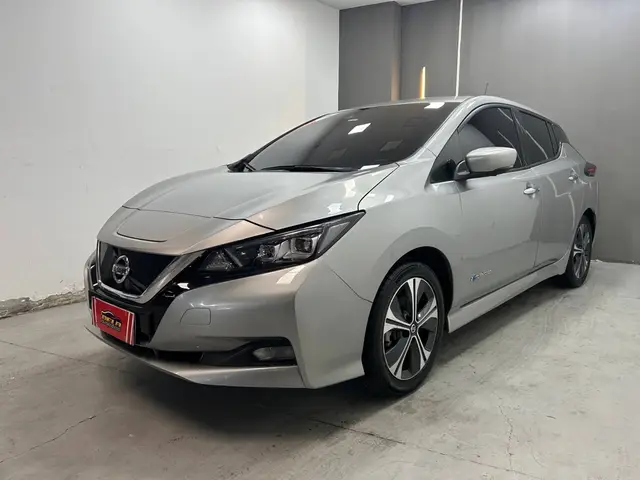Carro Nissan Leaf 2022 EV