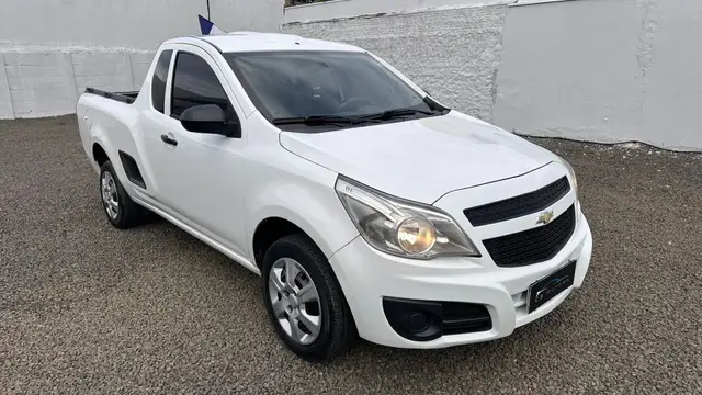 Carro Chevrolet Montana 2017 LS 1.4 (Flex)