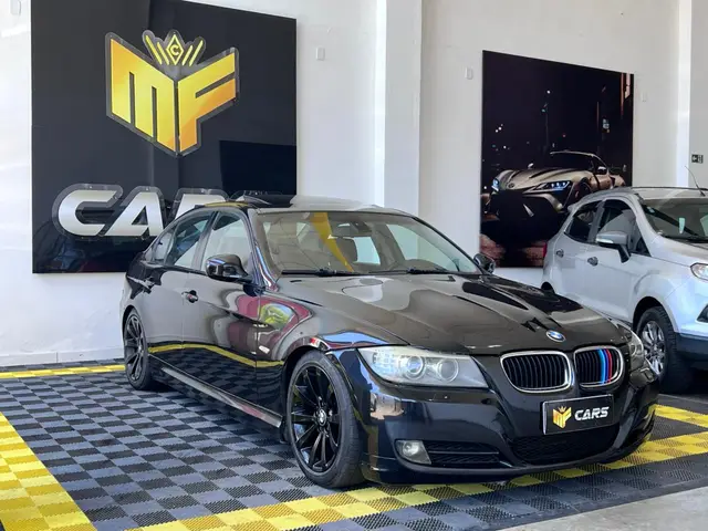 Carro BMW 320i 2010 320i Top 2.0 16V