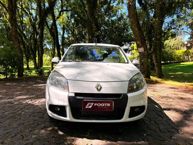 Carro Renault Sandero 2014 Expression 1.0 16V (flex)