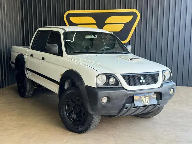 Carro Mitsubishi L200 2006 L 200 Sport HPE 4x4 2.5 (cab. dupla)