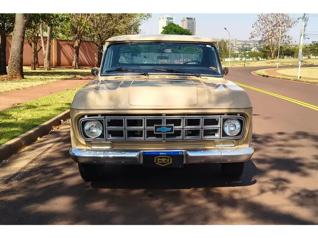 Carro Chevrolet C14 1979 Chevrolet C14