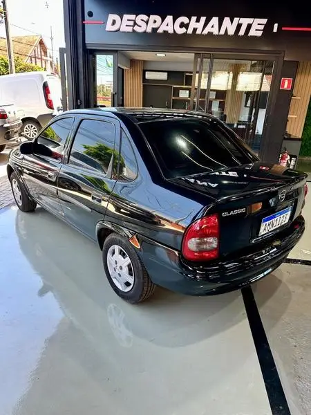 Carro Chevrolet Classic 2005 Corsa Sedan  Spirit 1.6