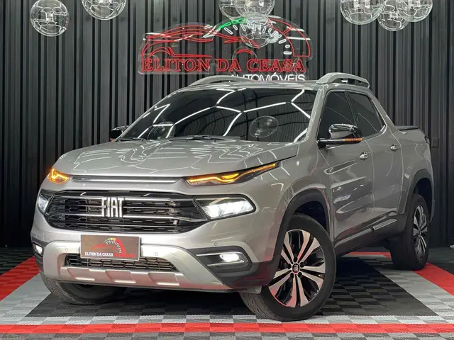 Carro Fiat Toro 2023 Volcano 2.0 TDI 4x4 (Aut)