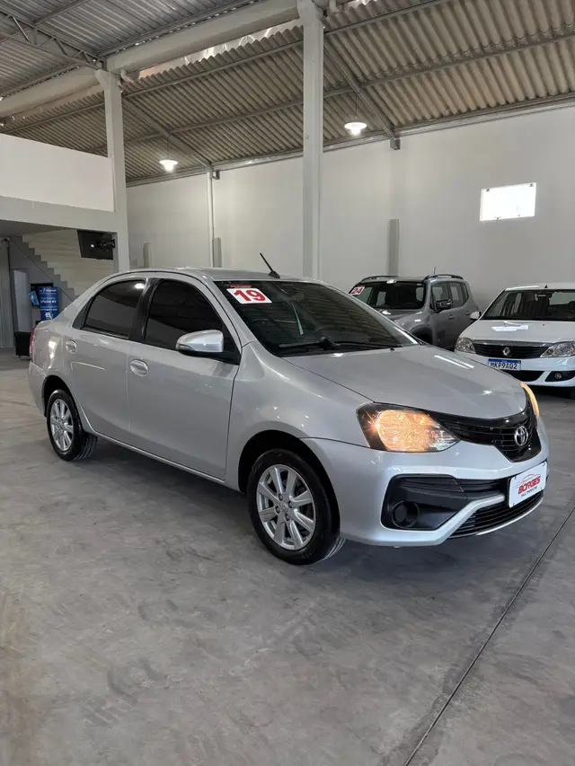 Carro Toyota Etios Sedan 2019 X Plus 1.5 (Aut) (Flex)