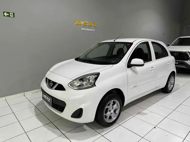 Carro Nissan March 2016 1.0 12V S (Flex)