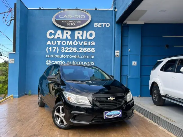 Carro Chevrolet Onix 2015 1.0 LS SPE/4