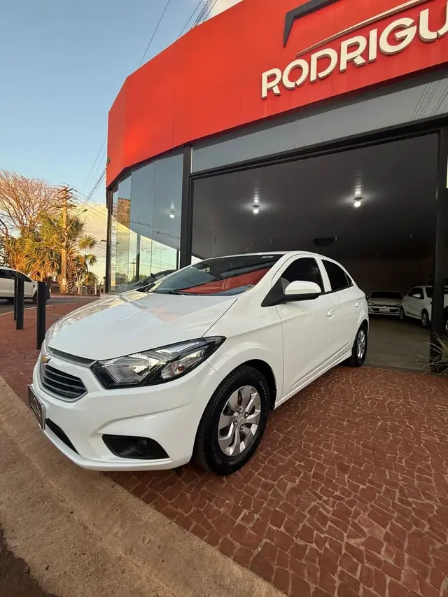 Carro Chevrolet Onix 2019 1.0 LT SPE/4