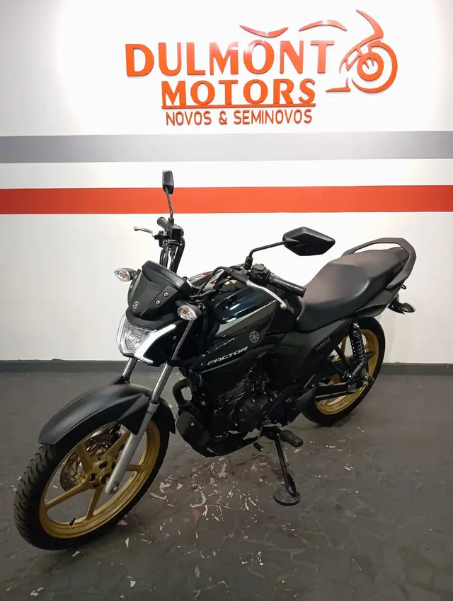 Moto Yamaha YBR 150 Factor 2025 DX