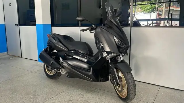 Moto Yamaha XMax 2021 250 (ABS)