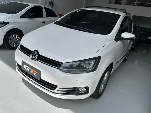 Carro Volkswagen Fox 2017 1.6 16v MSI Highline (Flex)