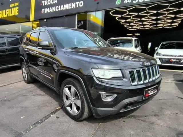 Carro Jeep Grand Cherokee 2015 3.6 V6 Laredo 4WD