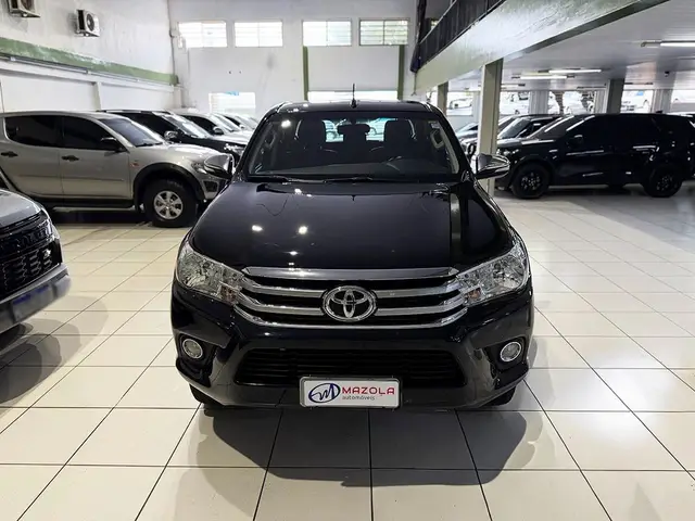 Carro Toyota Hilux Cabine Dupla 2017 Hilux 2.8 TDI SRV CD 4x4 (Aut)