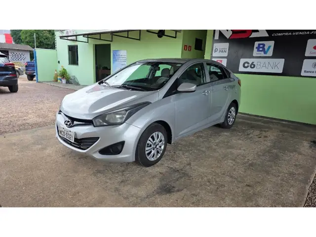 Carro Hyundai HB20S 2015 1.0 Comfort Plus (Flex)