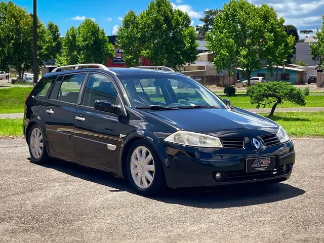 Carro Renault Megane Grand Tour 2009 Mégane Grand Tour Dynamique 2.0 16V (aut)