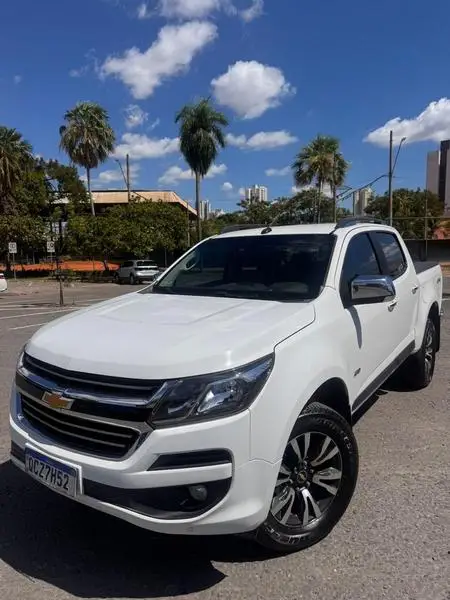 Carro Chevrolet S10 Cabine Dupla 2019 S10 2.5 ECOTEC SIDI Advantage 4x2 (Cabine Dupla)