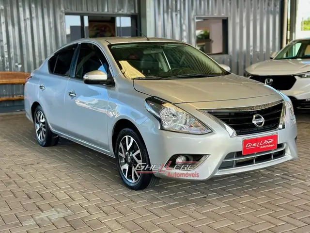 Carro Nissan Versa 2017 1.6 16V SL FlexStart CVT (Flex)