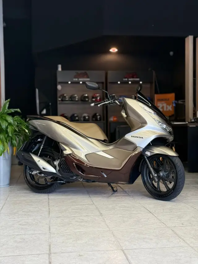 Moto Honda PCX 150 2022 DLX