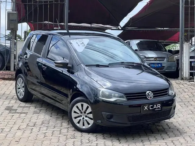 Carro Volkswagen Fox 2013 1.0 VHT (Flex) 4p