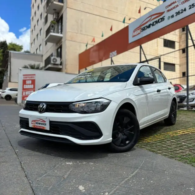 Carro Volkswagen Polo 2025 Track 1.0 Flex 12V 5p