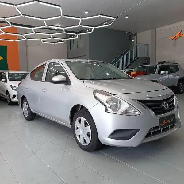 Carro Nissan Versa 2019 1.0 12V (Flex)