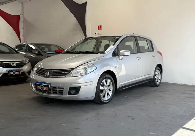 Carro Nissan Tiida 2009 S 1.8 (flex) (aut)