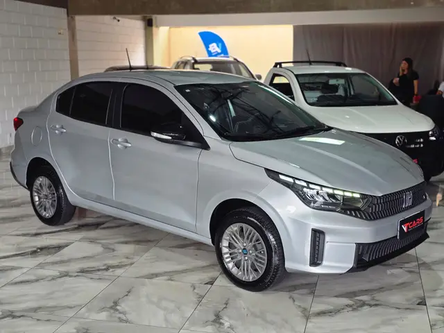 Carro Fiat Cronos 2026 Drive 1.3 AT