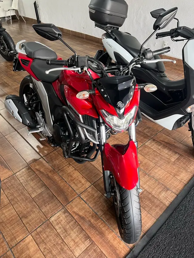 Moto Yamaha YS 250 Fazer 2021 ABS