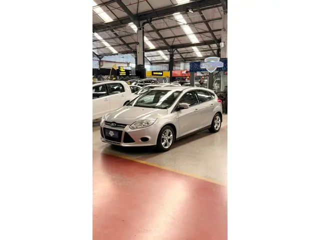 Carro Ford Focus Hatch 2015 S 1.6 16V TiVCT