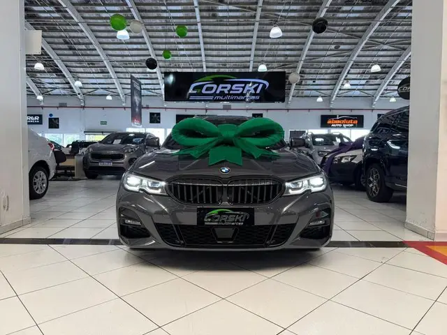 Carro BMW 320i 2022 M Sport 2.0 Turbo (Aut)