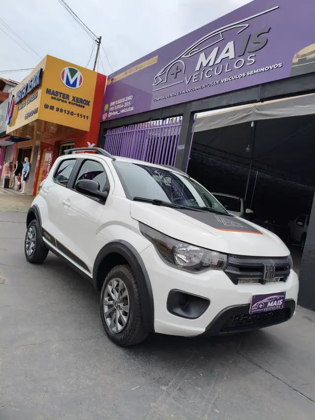 Carro Fiat Mobi 2024 Trekking 1.0