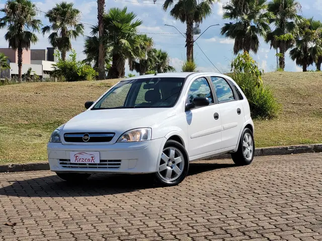 Carro Chevrolet Corsa Hatch 2012 Maxx 1.4 (Flex)