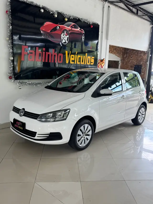 Carro Volkswagen Fox 2016 1.0 MPI Trendline (Flex)