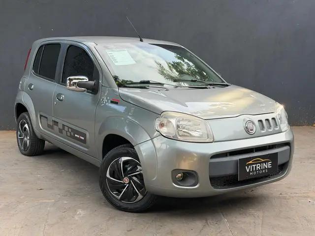Carro Fiat Uno 2012 Vivace 1.0 8V (Flex) 4p