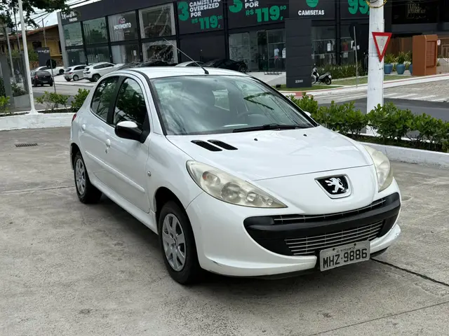 Carro Peugeot 207 2011 Hatch XR 1.4 8V (flex) 2p