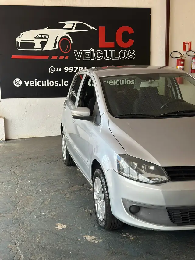Carro Volkswagen Fox 2011 1.6 8V (Flex)