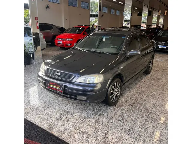 Carro Chevrolet Astra Hatch 2002 CD 2.0 8V