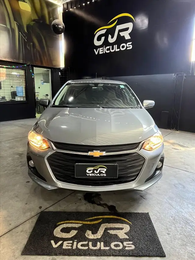 Carro Chevrolet Onix Plus 2024 LT 1.0 Turbo AT