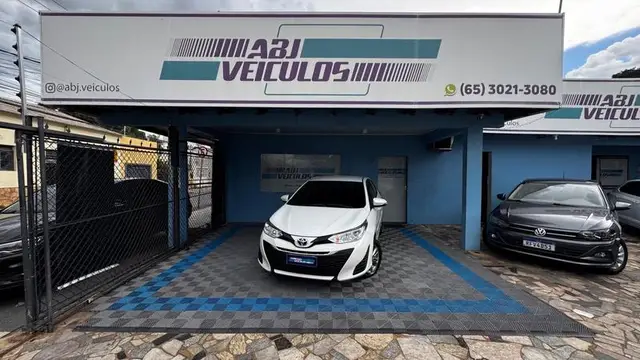 Carro Toyota Yaris 2022 1.5 XL Plus Connect CVT (Flex)
