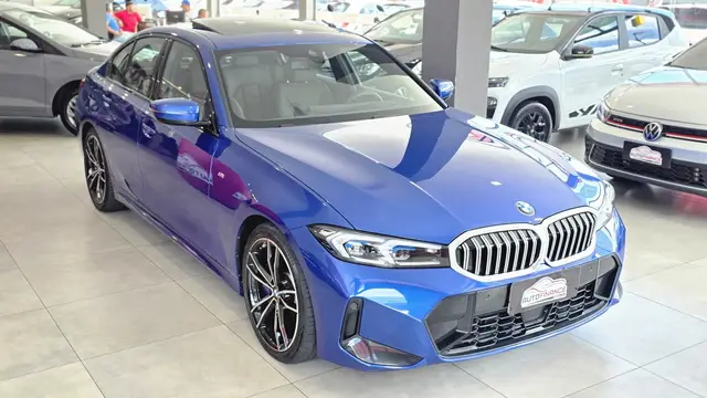 Carro BMW 320i 2024 M Sport 2.0 Turbo (Aut.)