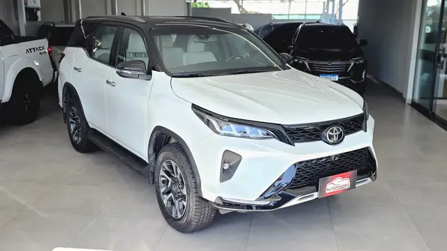 Carro Toyota SW4 2025 Diamond  2.8 Turbodiesel 4x4 (Aut.)