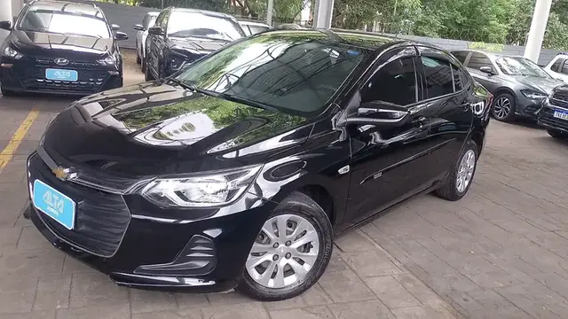 Carro Chevrolet Onix Plus 2023 LT 1.0